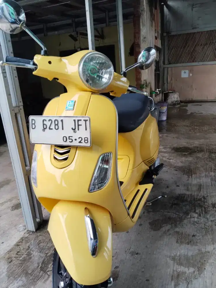 Vespa Lx 125 kondisi mulus