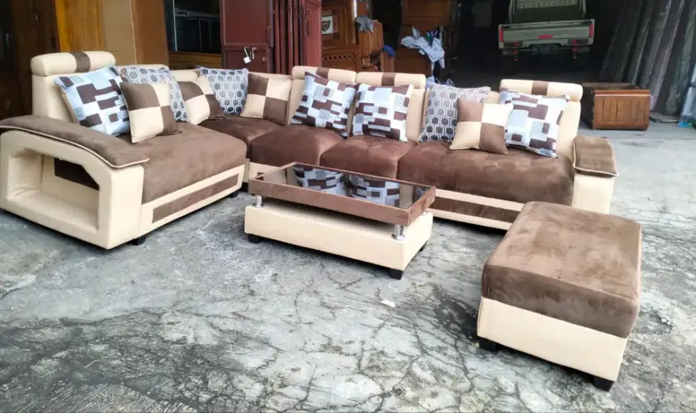 Sofa engkel dua cokelat