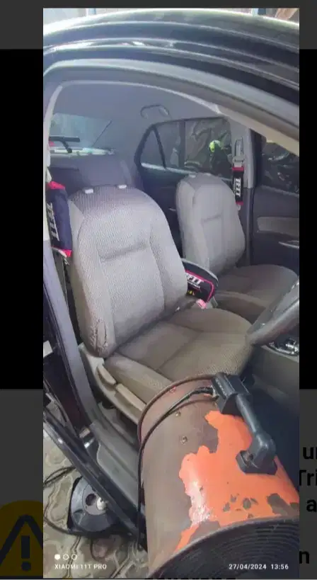 Jasa panggilan salon cuci detailing interior mobil bandung cimahi