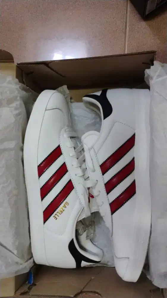 Adidas Gazelle IG6211 White Red BNIB size 42