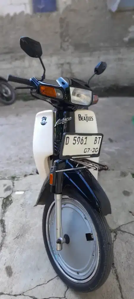Honda astrea grand