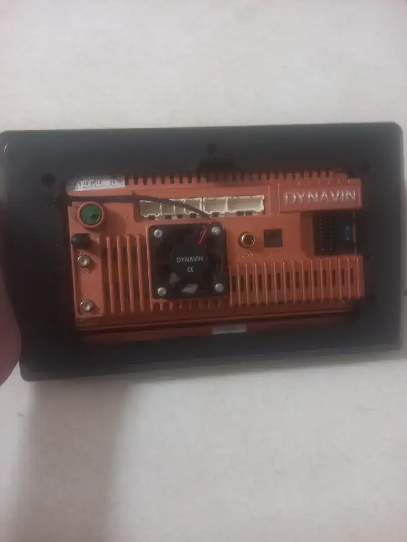 head unit 10 in dynavin