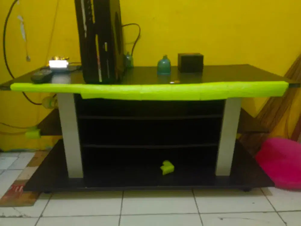 Meja rak tv edisi pindahan