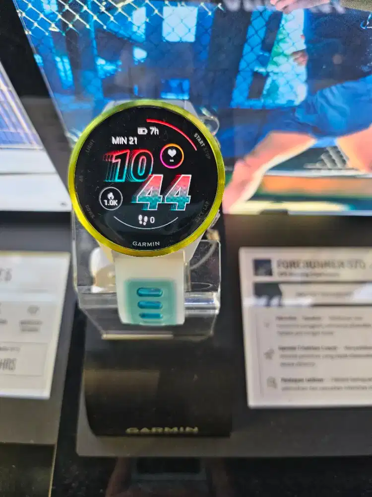 Garmin Forerunner 570, cicil sekarang, pakai besok, dan bayar nanti.