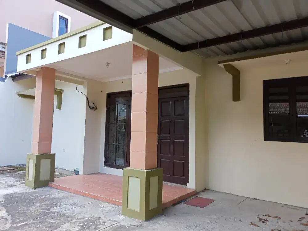 Sewa Murah Rumah bersih jln Baruk Utara,Dkt MERR,nirwana,stikom,pandug