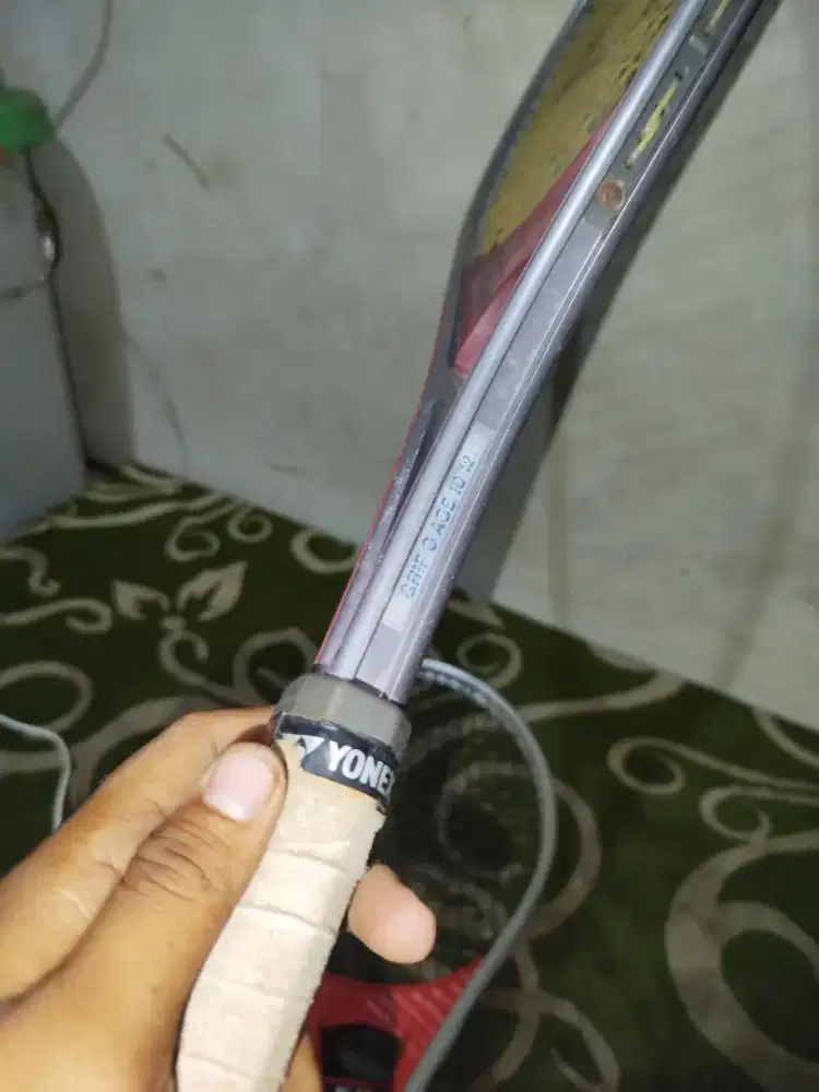 Raket Tennis di jual harga 200 ribu sepasang