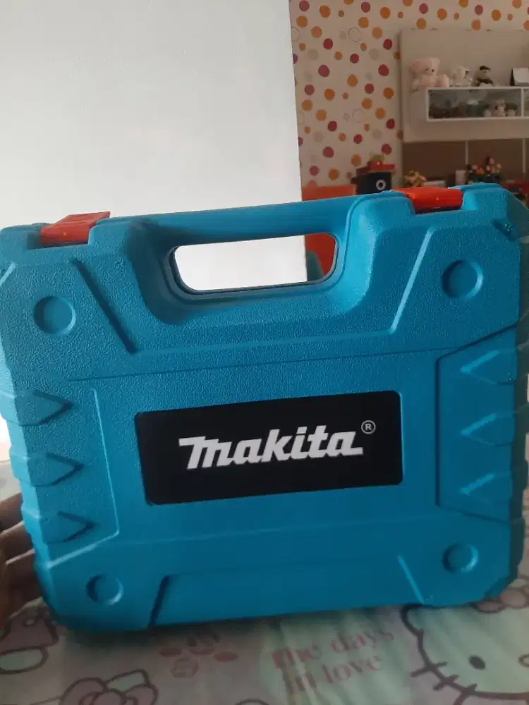 MAKITA CHARGING DRILL 36 V BISA NEGO