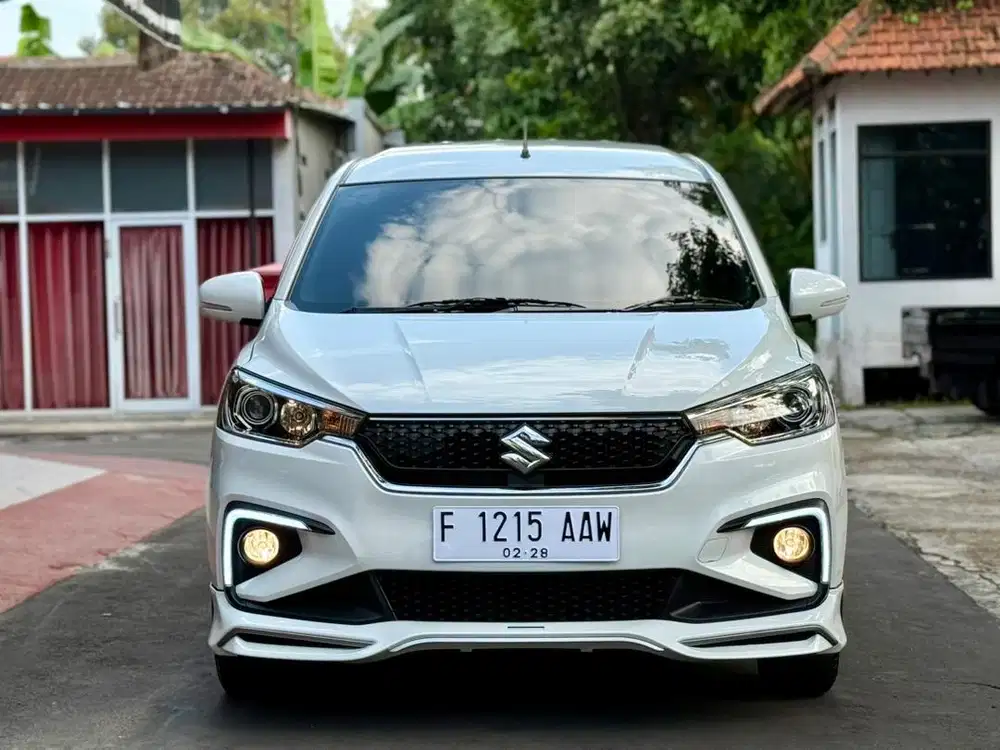 New Ertiga Sport Hybrid 2023 Like New low KM Istimewa