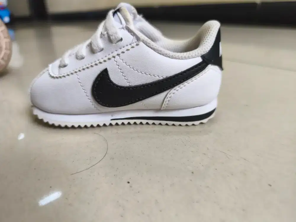 Sepatu nike cortez anak ukuran 23