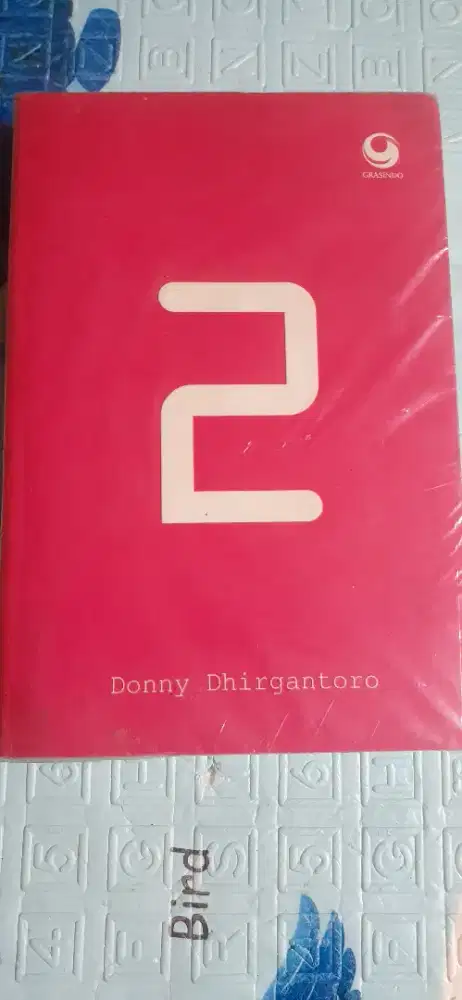 Novel 2 karya d. dhirgantoro plastic sealed