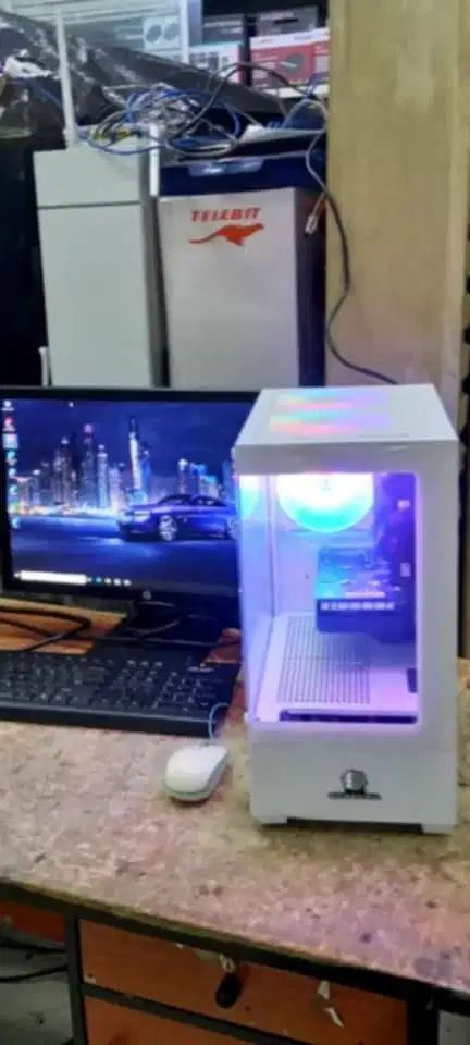 Cpu Only Gaming Render i3 12100f Ram 16GB SSD 128GB VGA RX 6600 8GB