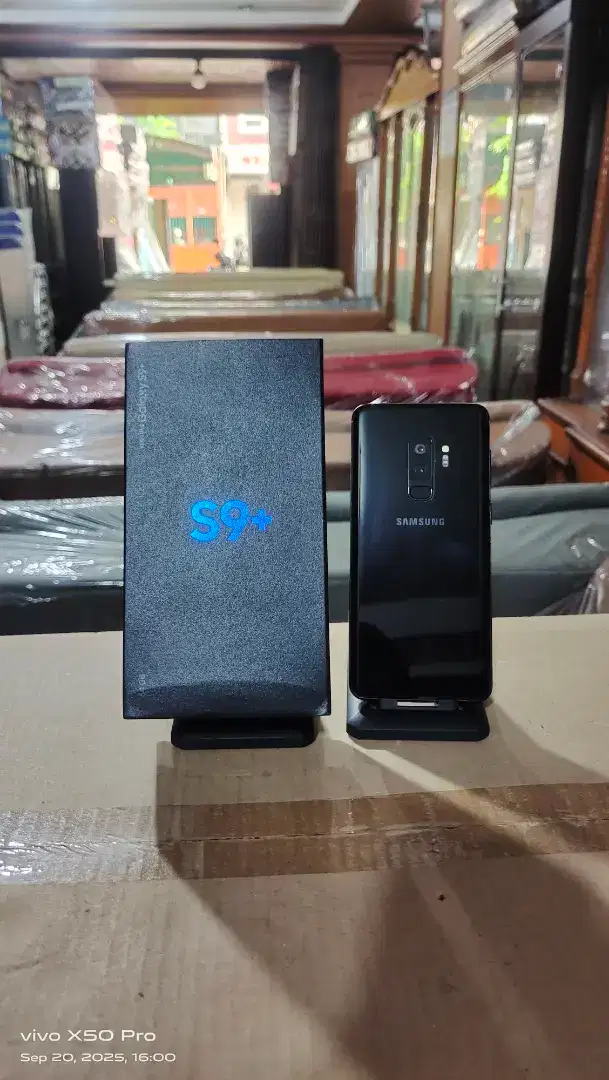 samsung S9 plus, layar curve, face id on, fingerprint on, ex SEIN