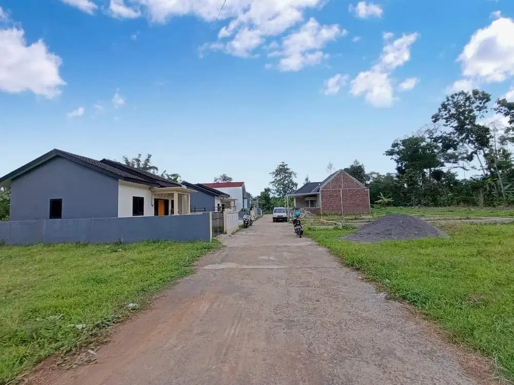 RUMAH READY SIAP HUNI  ROUDHOTUL JANNAH 2  Blok D12  GUNUNGPATI