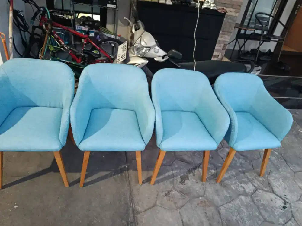 Kursi wingchair service ganti kain + tambah busa