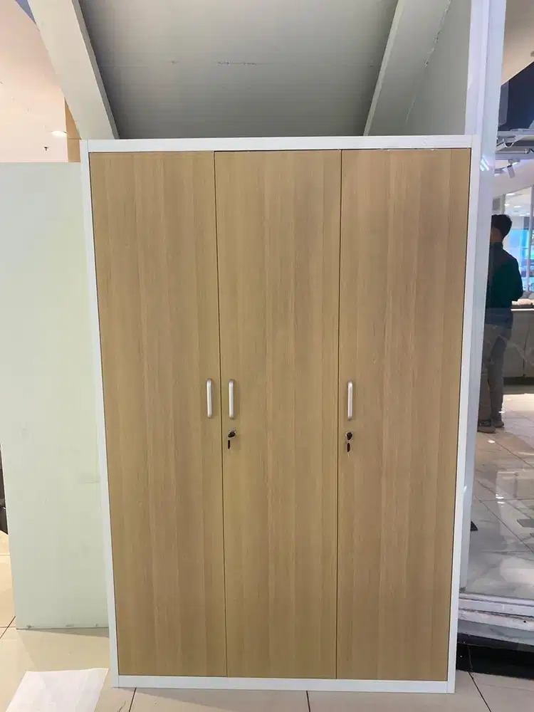 jual lemari pakaian besi murah informa/selma