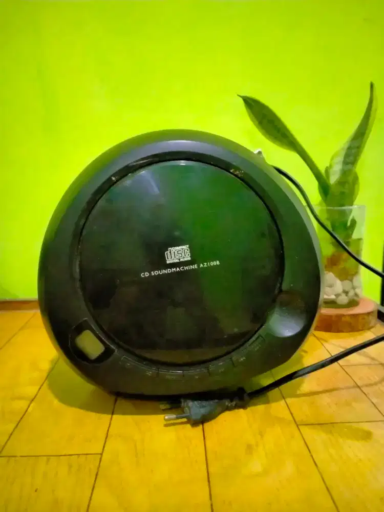 Philips Mini Portable Radio CD Player Aux MP3 Boombox Tipe AB100B