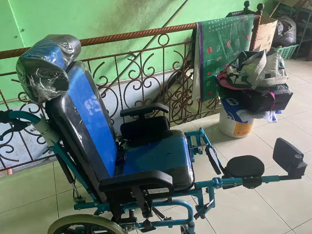 Kursi roda CP one health