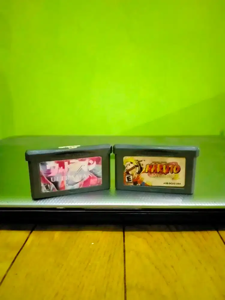 Kaset Game Nintendo Ultraman dan Naruto