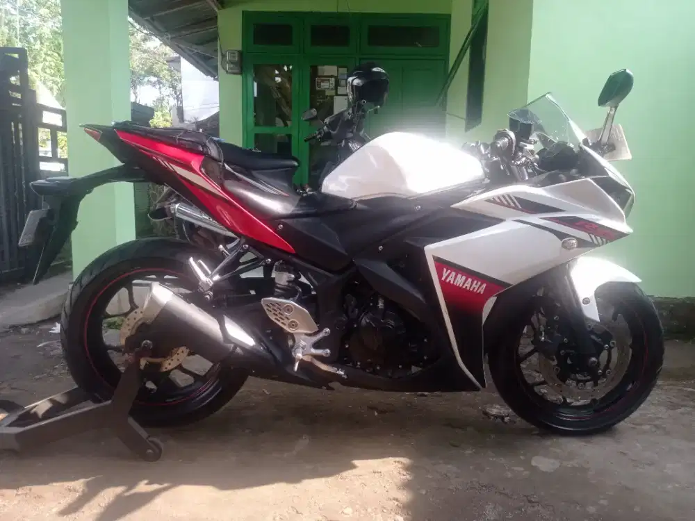 YZF-R25 2016 Diablo Red