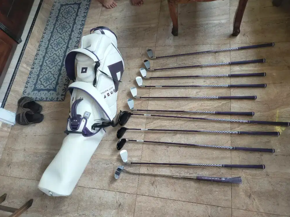 DIJUAL CEPAT! Stick Golf ONOFF Ladies Full Set + Bag