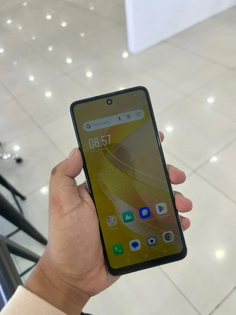 Infinix smart 8 3/64 fulset mulus