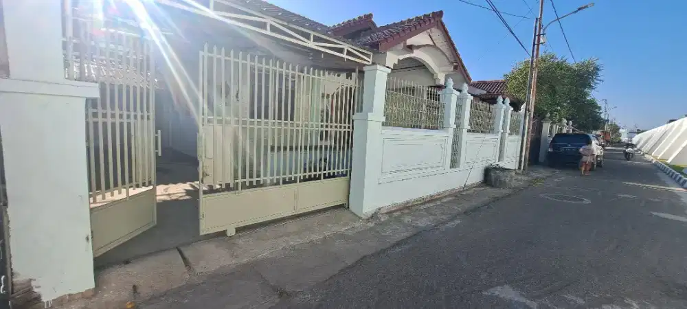 DIKONTRAKAN RUMAH