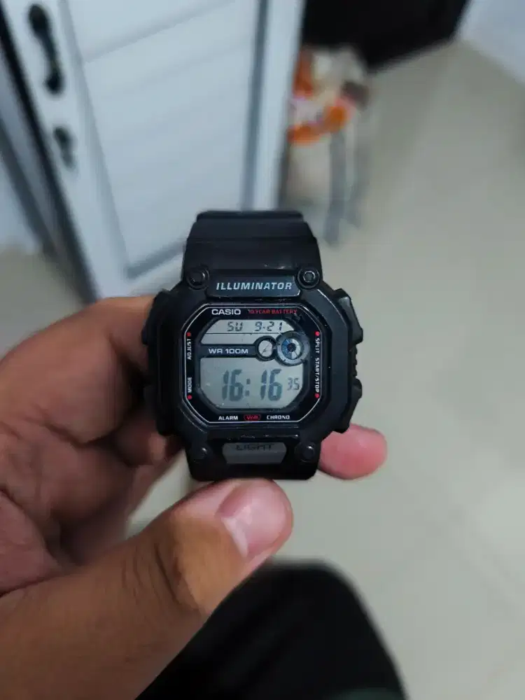 Casio tipe W-737 H