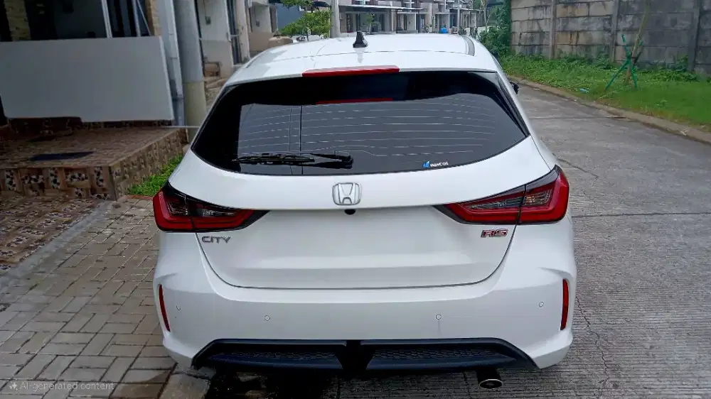 DIJUAL CEPAT HONDA CITY HATCHBACK RS 2023 AT Putih Mutiara Istimewa