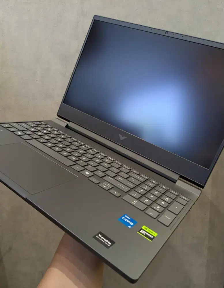 HP Victus 15 FA2716TX – Mica Silver [Intel i5 13420H-16GB-SSD 512GB-RT