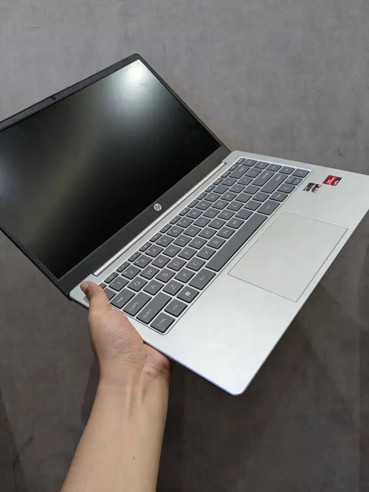 HP 14 EM0018AU EM0019AU Ryzen 5 7530U 8GB SSD 512GB 14″ FHD W11+OHS