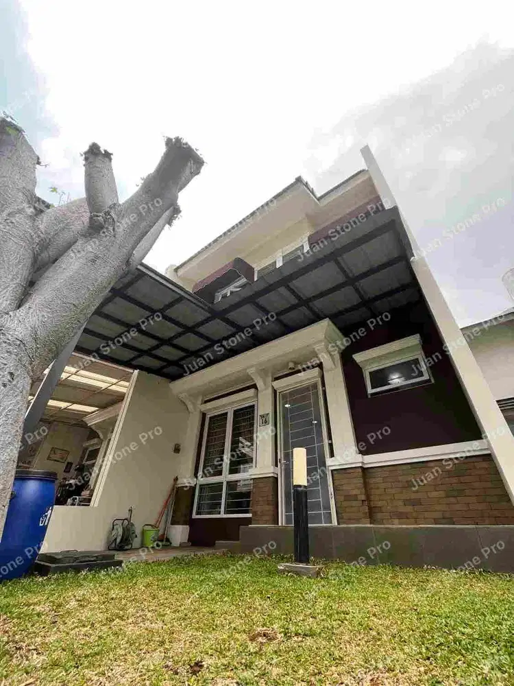 RUMAH MODERN MINIMALIS KOTA WISATA CIBUBUR,SIAP HUNI,LAYOUT LAPANG.