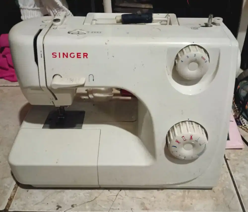 Mesin Jahit singer 8280