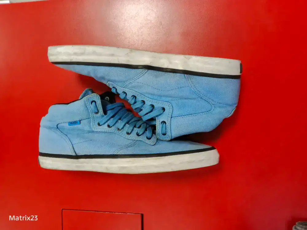 Sepatu second branded size 44