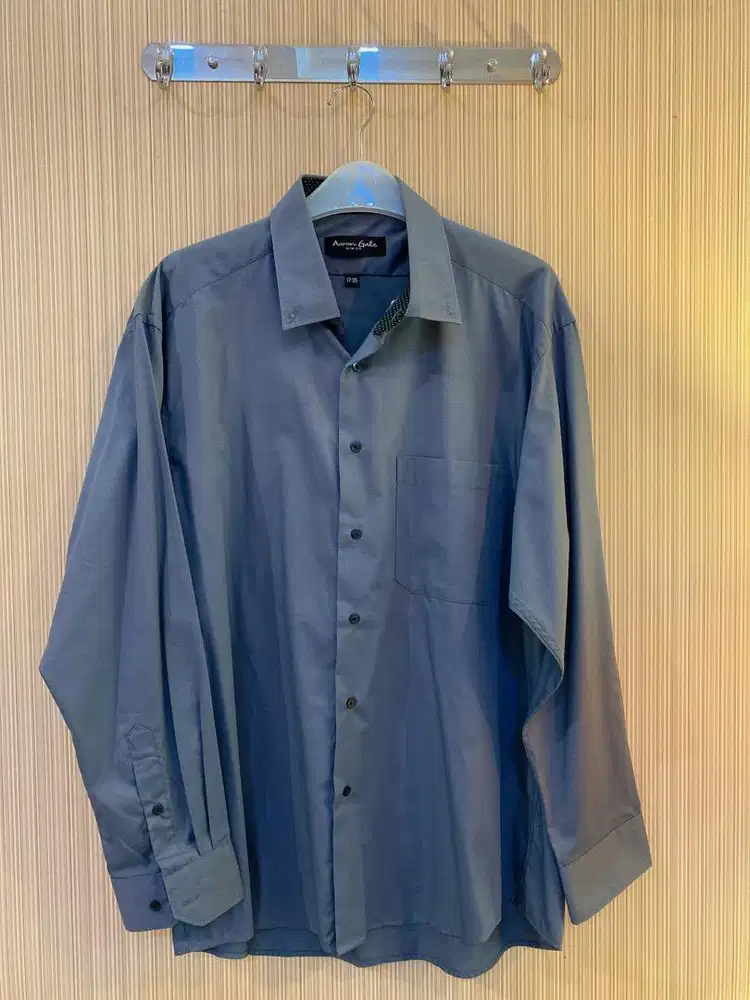Like New Kemeja Pria Aaron Gale Slim Fit Allsize