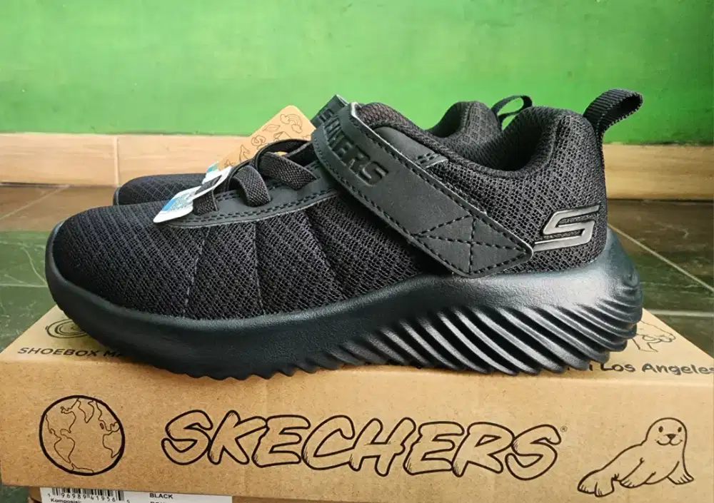Sepatu Skechers Original