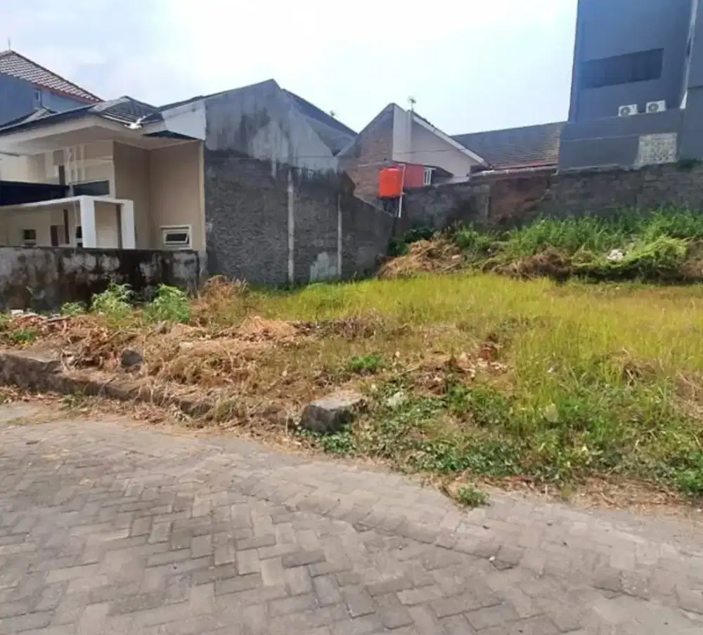 Kapling Siap Bangun L = 139 m² & 146 m² Dekat UNDIP