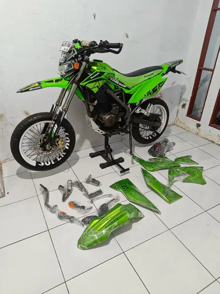 dijual kawasaki dtraker hijau istimewa
