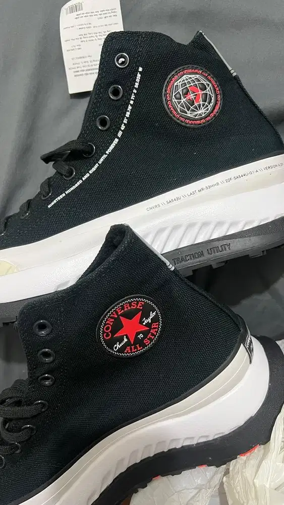 sepatu converse chuck taylor