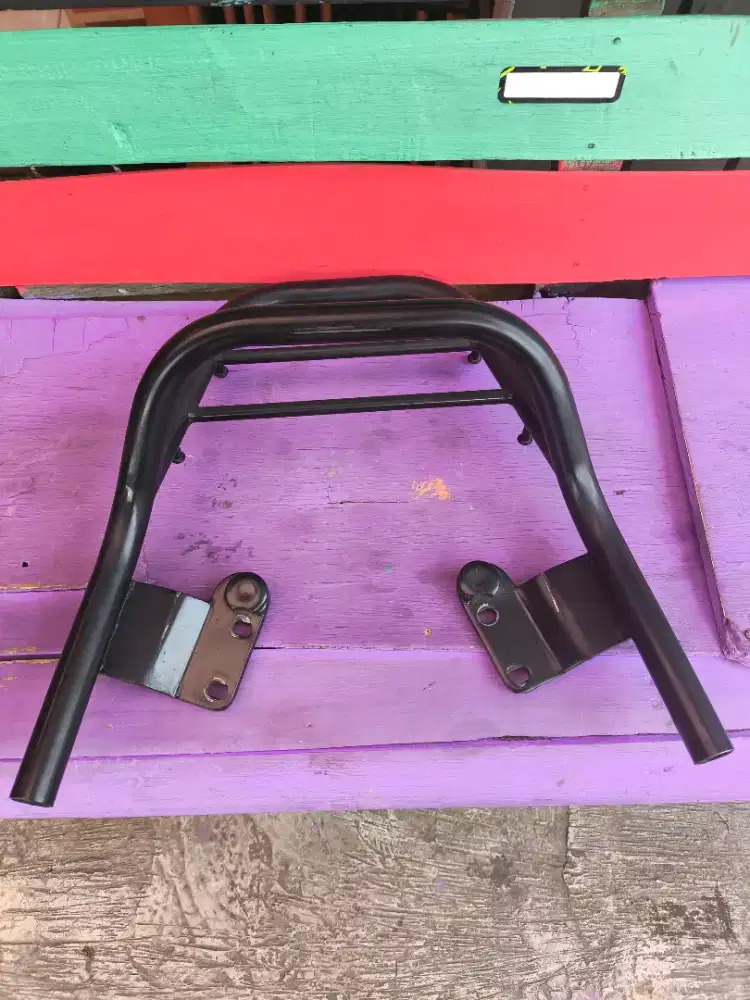 Behel atau bracket fazzio