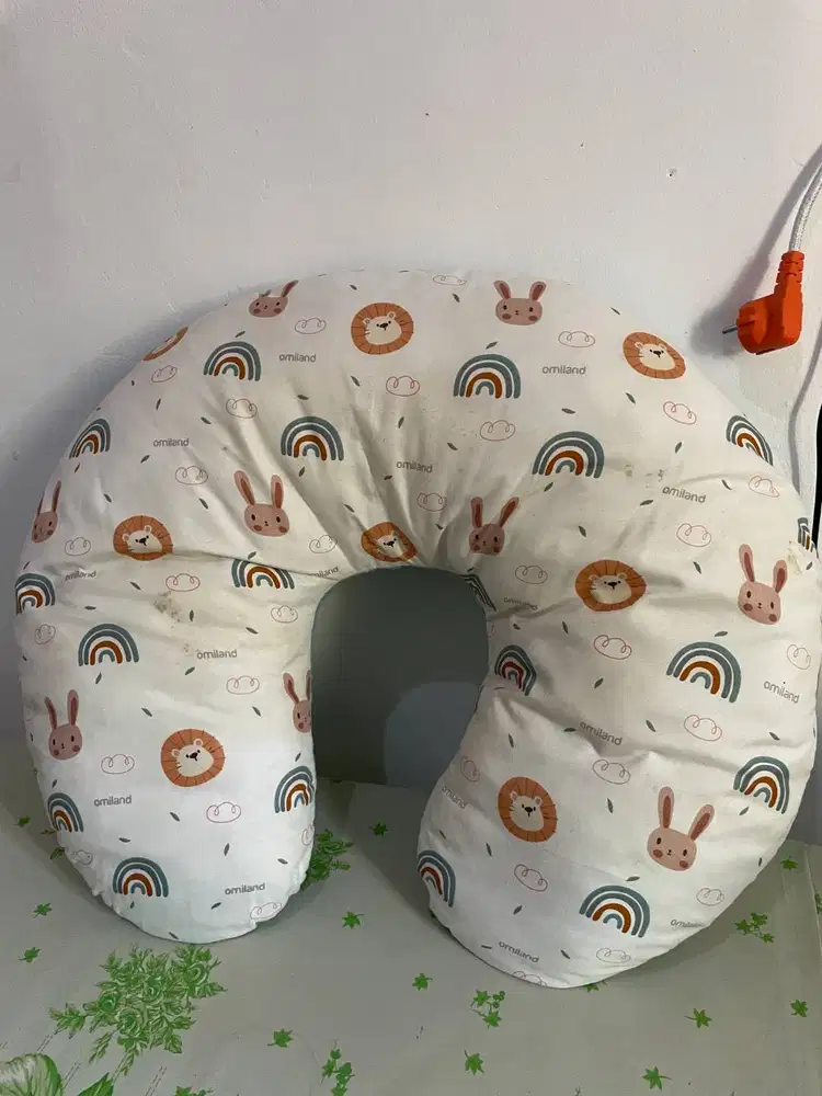 Bantal menyusui Omiland