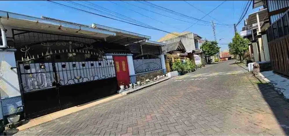 rumah strategis di candi panggung dekat raya suhat dekat kampus UB brawijaya Dan UNMUH bagus buat kos elite