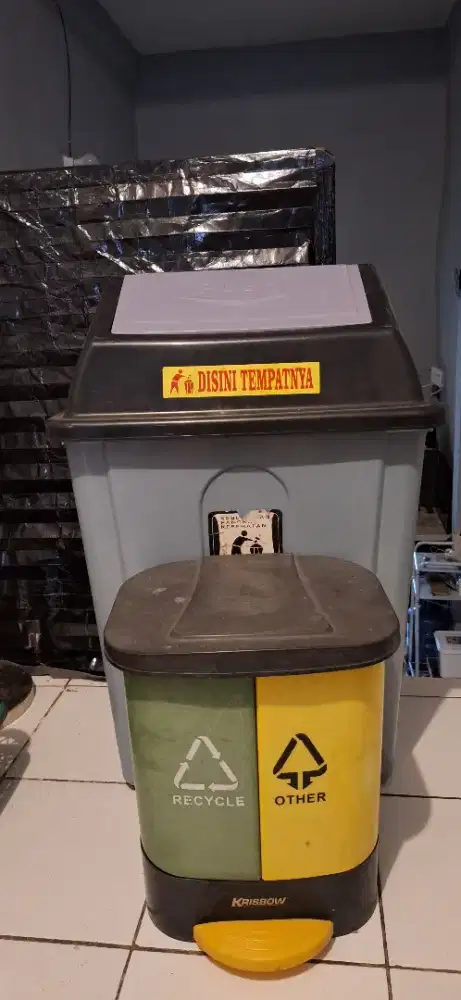 Tempat Sampah Krisbow, 100L dan 20L