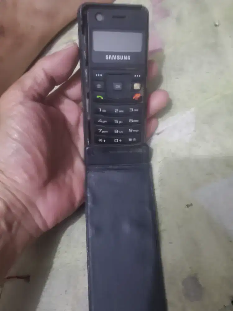 Samsung f 300 jadul