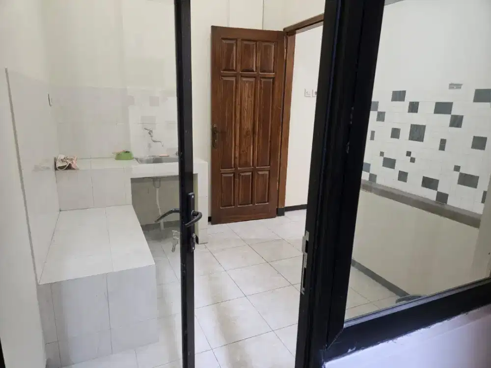 Kost Murah Soekarno Hatta Dekat Kampus Brawijaya Poros Jalan Raya