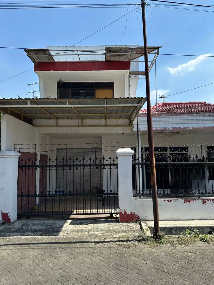 DIJUAL RUMAH JALAN BUNGA-BUNGA SUHAT KOTA MALANG COCOK UNTUK KOST DEKAT KAMPUS UB