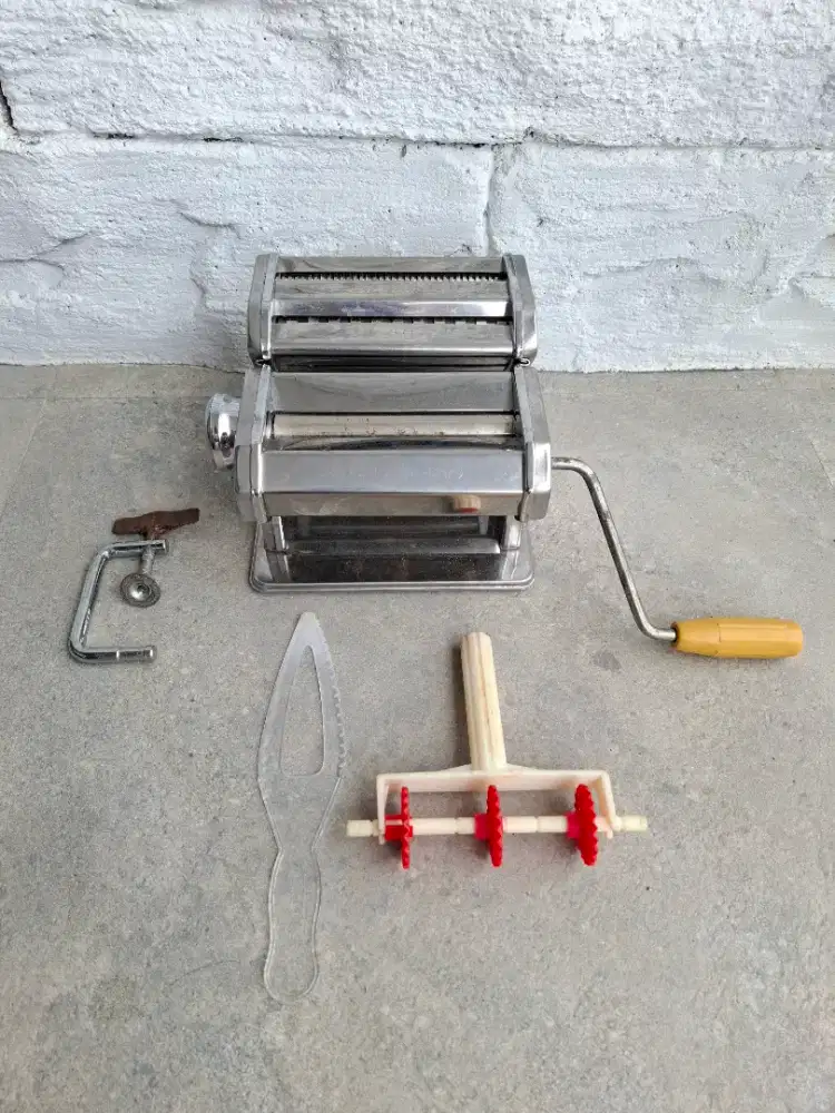 Gilingan Mie Atlas Marcato Bekas Normal