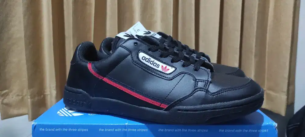 Adidas Continental 80's size 42