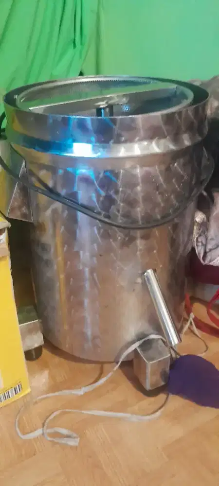 Spiner Peniris minyak