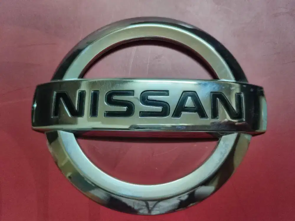 Emblem Nissan X-Trail original
