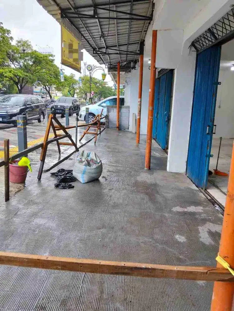 Ruko Jl Raya Margonda Parkir 4 Mobil